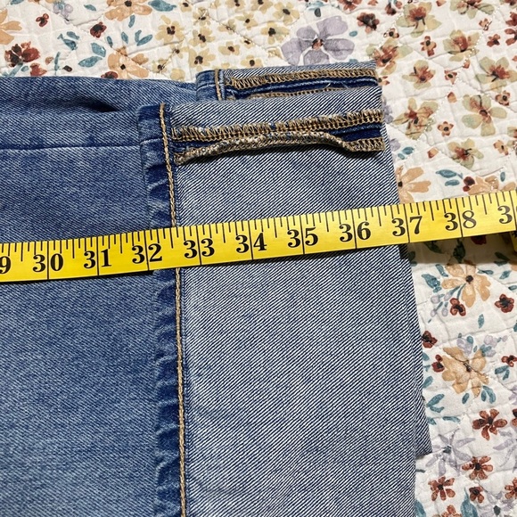 NWT! Mango Women's Jeans Size 4 Mid waist, Regular fit, Crop length💕 - Picture 6 of 7